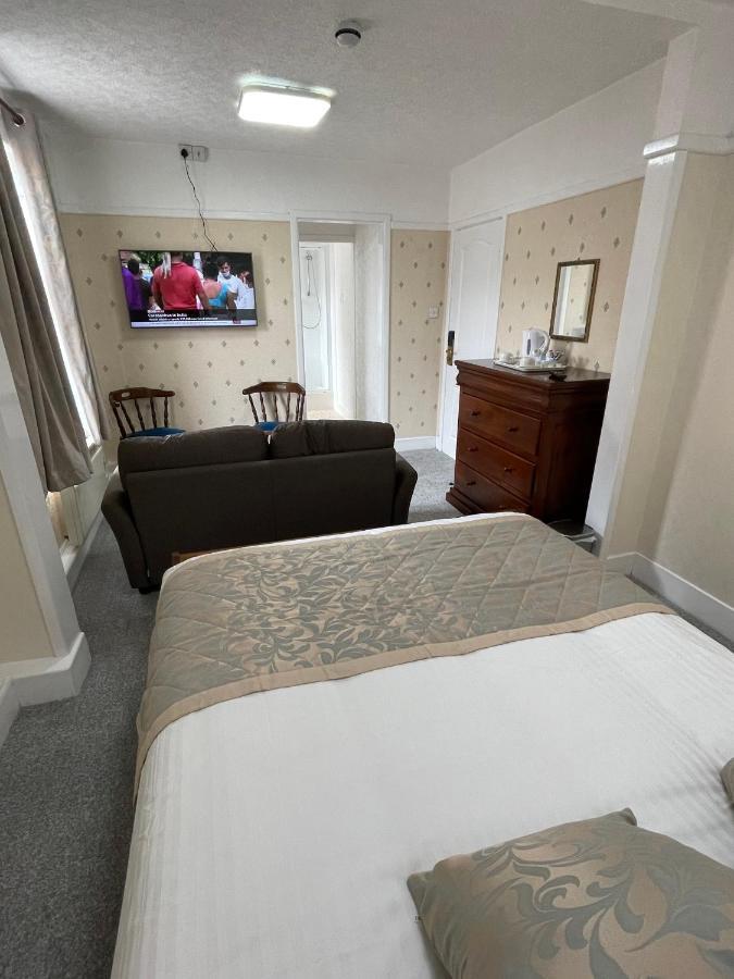 Oyo Queens Hotel, Skegness Bagian luar foto