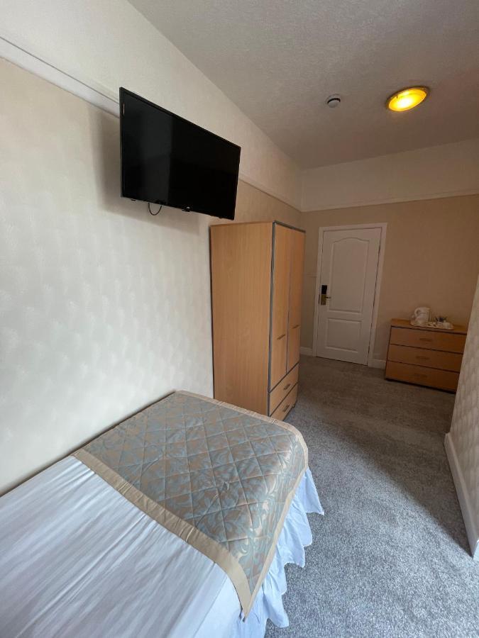 Oyo Queens Hotel, Skegness Bagian luar foto