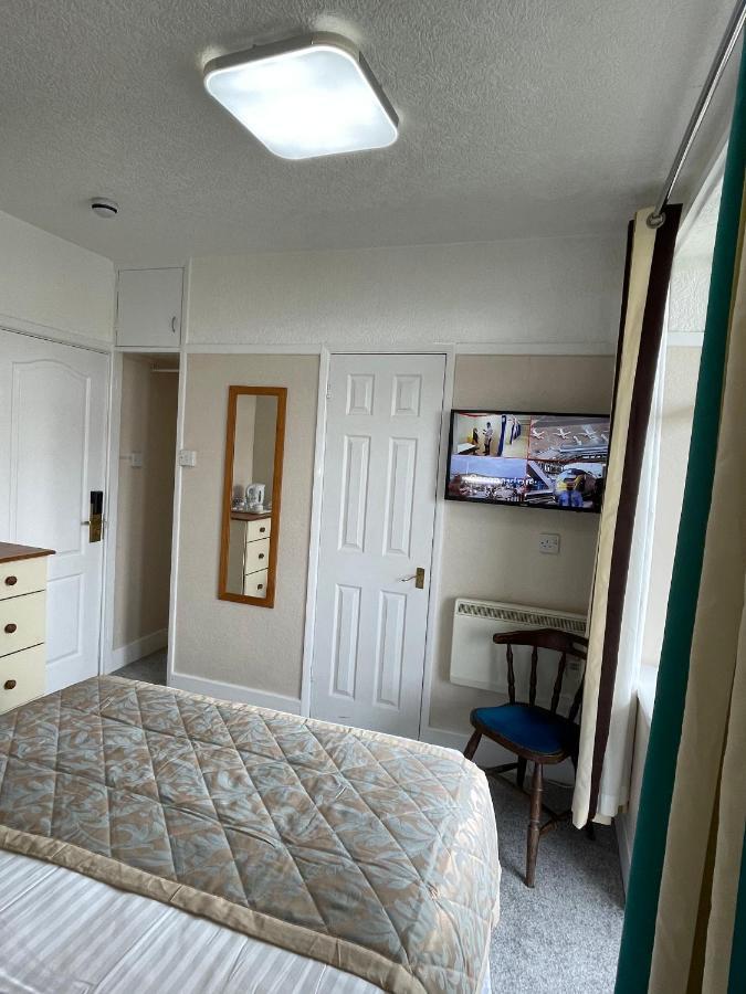 Oyo Queens Hotel, Skegness Bagian luar foto
