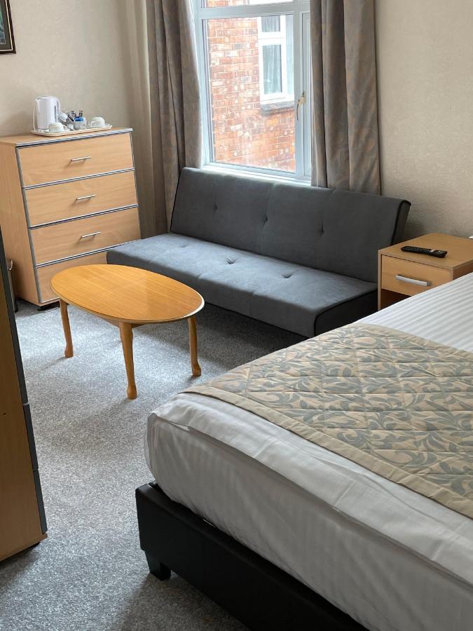 Oyo Queens Hotel, Skegness Bagian luar foto